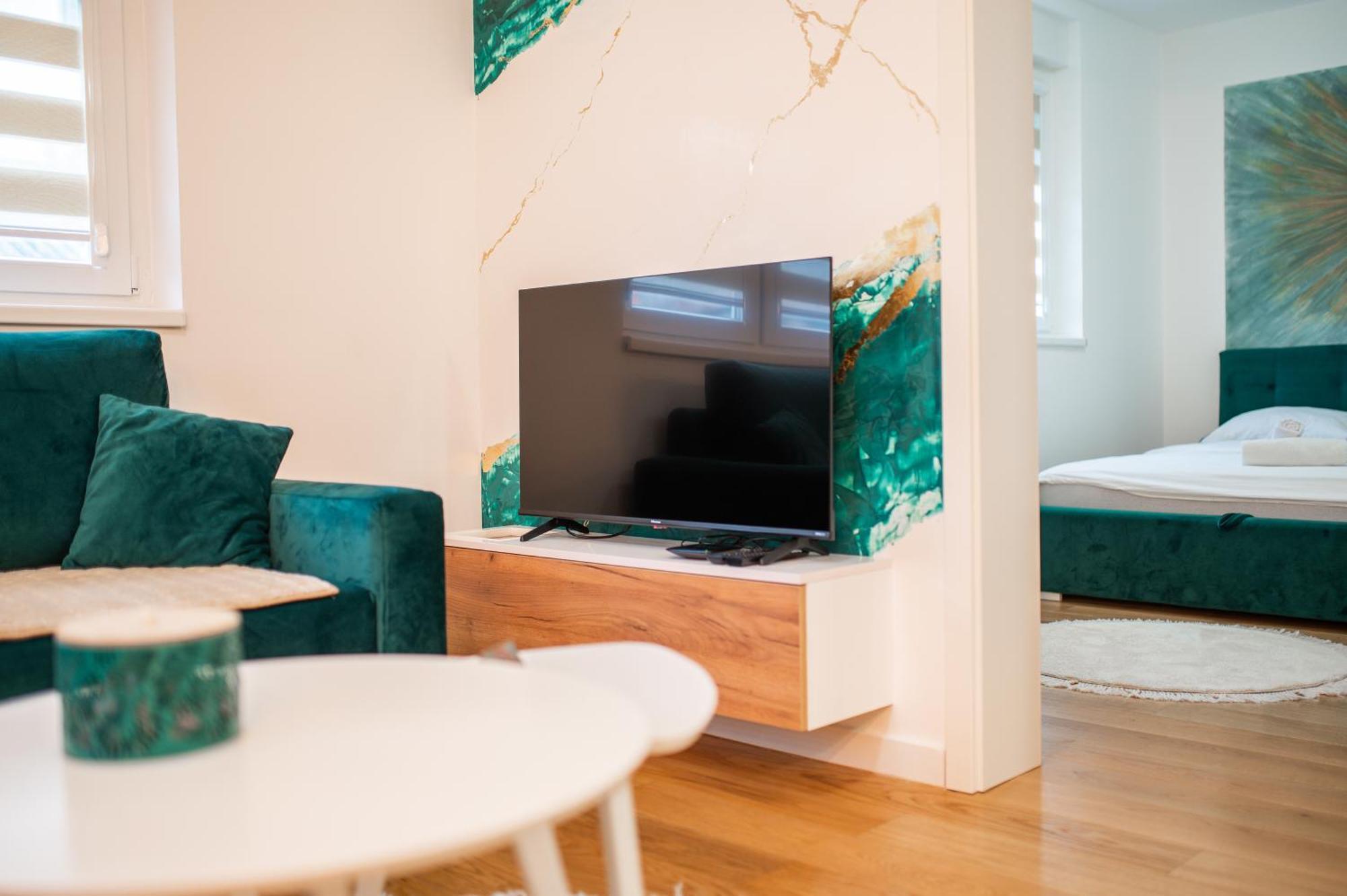 טוזלה Apartment Vila Idila מראה חיצוני תמונה